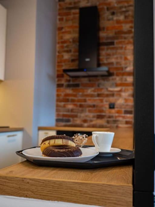 Chic Apartment In Historic Koneser Area Varşovia Exterior foto