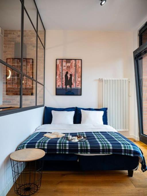 Chic Apartment In Historic Koneser Area Varşovia Exterior foto